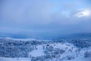 l'hiver à la montagne photo