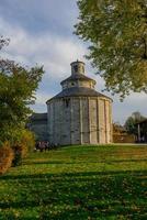 le bâtiment ecclésial de la rotonde de san tome photo