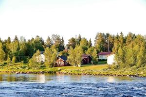 maisons près de l'eau photo