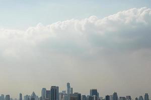 vue sur la ville moderne de bangkok, thaïlande photo