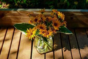 bouquet de fleurs jaunes photo