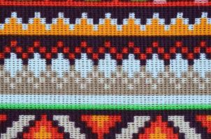 motif de broderie tricoté d'art populaire ukrainien traditionnel sur tissu textile photo