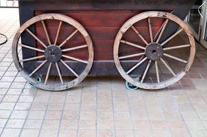 chariot remorque pour le transport de marchandises diverses. photo