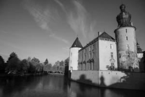 temps d'automne au château allemand ta photo