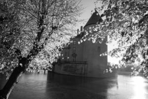 temps d'automne au château allemand ta photo