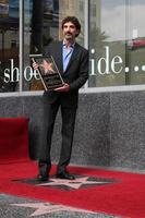 chuck lorre au hollywood walk of fame cérémonie pour chuck lorre scénariste et producteur de télévision à los angeles, ca le 12 mars 2009 photo