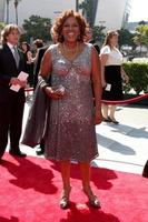 cch pounder arrivant au primetime creative emmy awards au nokia center de los angeles, ca le 12 septembre 2009 photo