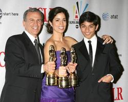 tony plana, ana ortiz et mark indelicato dans la salle de presse des prix alma à pasadena, ca le 17 août 2008 photo