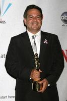Narcisco Rodriguez dans la salle de presse à l'Alma Awards à Pasadena, Californie le 17 août 2008 photo