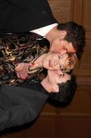 christian leblanc, jeanne cooper et david lago arrivant aux amees des prix d'excellence des médias et du divertissement aftra à l'hôtel biltmore à los angeles,ca le 9 mars 2009 photo