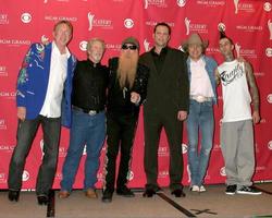 Buddy Owens, Billy Gibbons, Vince Vaughn, Dwight Yoakam et Travis Barker Press Room mgm Garden Arena Las Vegas, NV le 23 mai 2006 photo