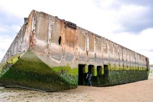 plage d'arromanches les bains photo