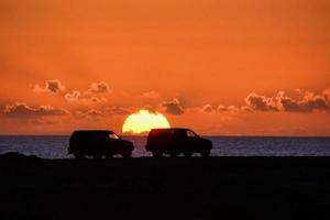 coucher de soleil sur l'océan photo