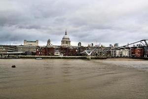 une vue sur la tamise à londres photo