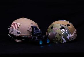 deux casques militaires américains photo