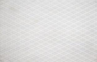 grille carrée à motif de lignes croisées blanches photo
