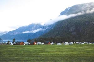 voyager en norvège sur une remorque, camping, maison sur roues photo