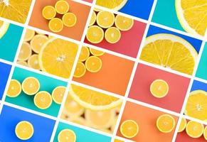 un collage de nombreuses photos avec des oranges juteuses. ensemble d'images avec des fruits sur des arrière-plans de différentes couleurs