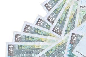 10 factures de kuna croate se trouvent dans un ordre différent isolé sur blanc. concept bancaire local ou de création d'argent photo