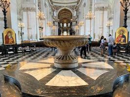 londres au royaume-uni en juin 2022. vue sur l'intérieur de la cathédrale st pauls photo