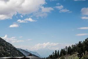 prairies féeriques nanga parbat beau paysage vue sur les montagnes photo