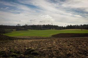 paysages de printemps avec des nuages photo