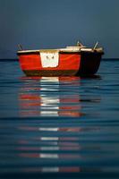 bateaux de pêcheurs traditionnels de la grèce photo