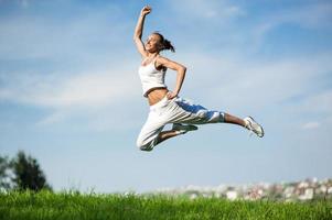 femme engagée dans la remise en forme photo