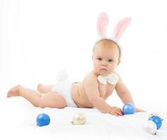 bébé avec des oreilles de lapin photo