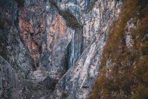 slap boka cascade par drone en slovénie photo