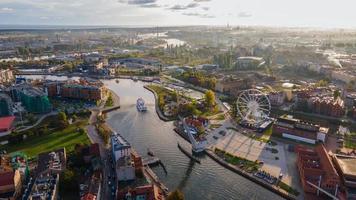 vue aérienne de la ville polonaise de gdansk photo