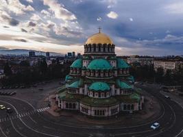 cathédrale alexandre nevsky dans la ville de sofia, bulgarie photo