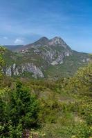 paysages printaniers des montagnes grecques photo