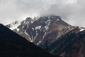 paysages printaniers des montagnes grecques photo