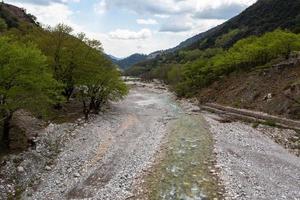 paysages printaniers des montagnes grecques photo