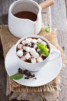 chocolat chaud dans une tasse photo