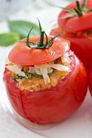 tomates farcies au fromage et chapelure photo