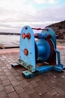 machines bleues pour bateaux photo