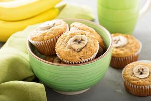 muffins à la banane avec café photo