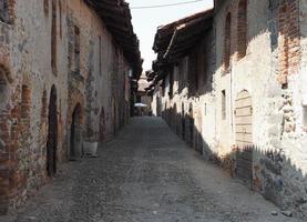 village médiéval de ricetto à candelo photo