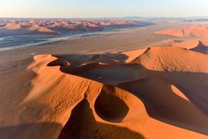 mer de sable du namib - namibie photo