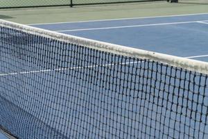 le détail du filet du court de tennis photo