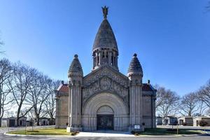 chapelle sur le terrain du cimetière du calvaire, un cimetière à reines, contenant plus de 3 millions de sépultures. photo