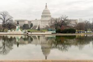 Bâtiment du Capitole des États-Unis en hiver - Washington DC États-Unis photo