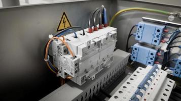 alimentation à découpage terminale pour circuit de panneau électrique. photo