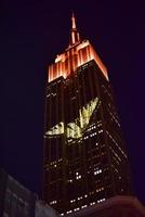 empire state building - extinction des courses, new york, 2021 photo