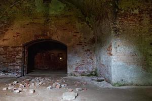 anciennes caves de la forteresse à daugavpils photo