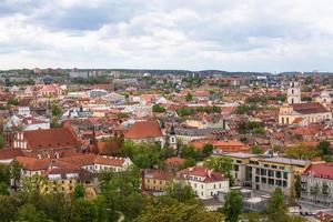 rues et paysages de la vieille ville de vilnius photo