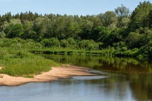 rivière en été photo