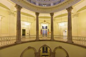 new york city - 29 mars 2017 - hôtel de ville de new york, siège du gouvernement de nyc, situé au centre du parc de l'hôtel de ville dans le quartier du centre civique du bas de manhattan. photo